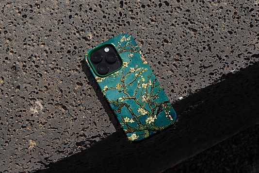 iPhone Özel Tasarım Lansman Telefon Kılıfı – Renkli ve Şık Koruma